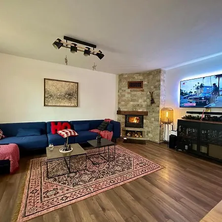 Alpine View Villa *